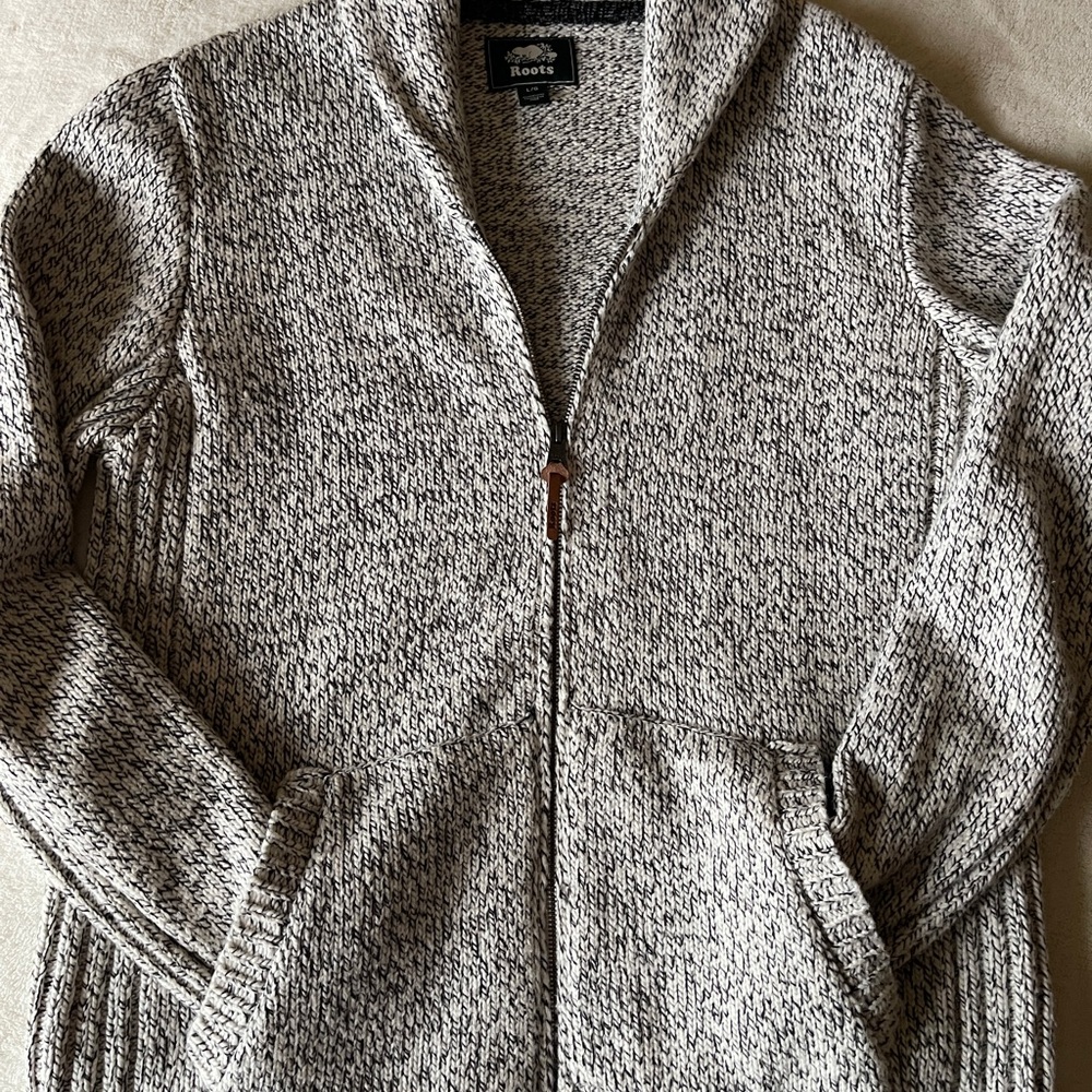 Roots Gray and Black Knit Cardigan